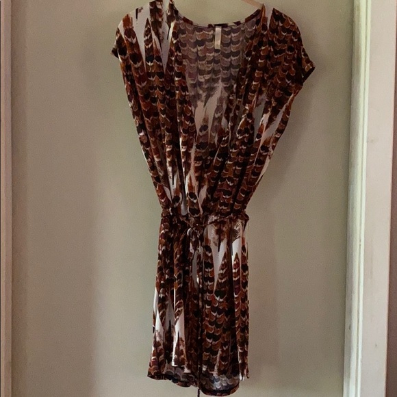 Romper - Picture 1 of 3